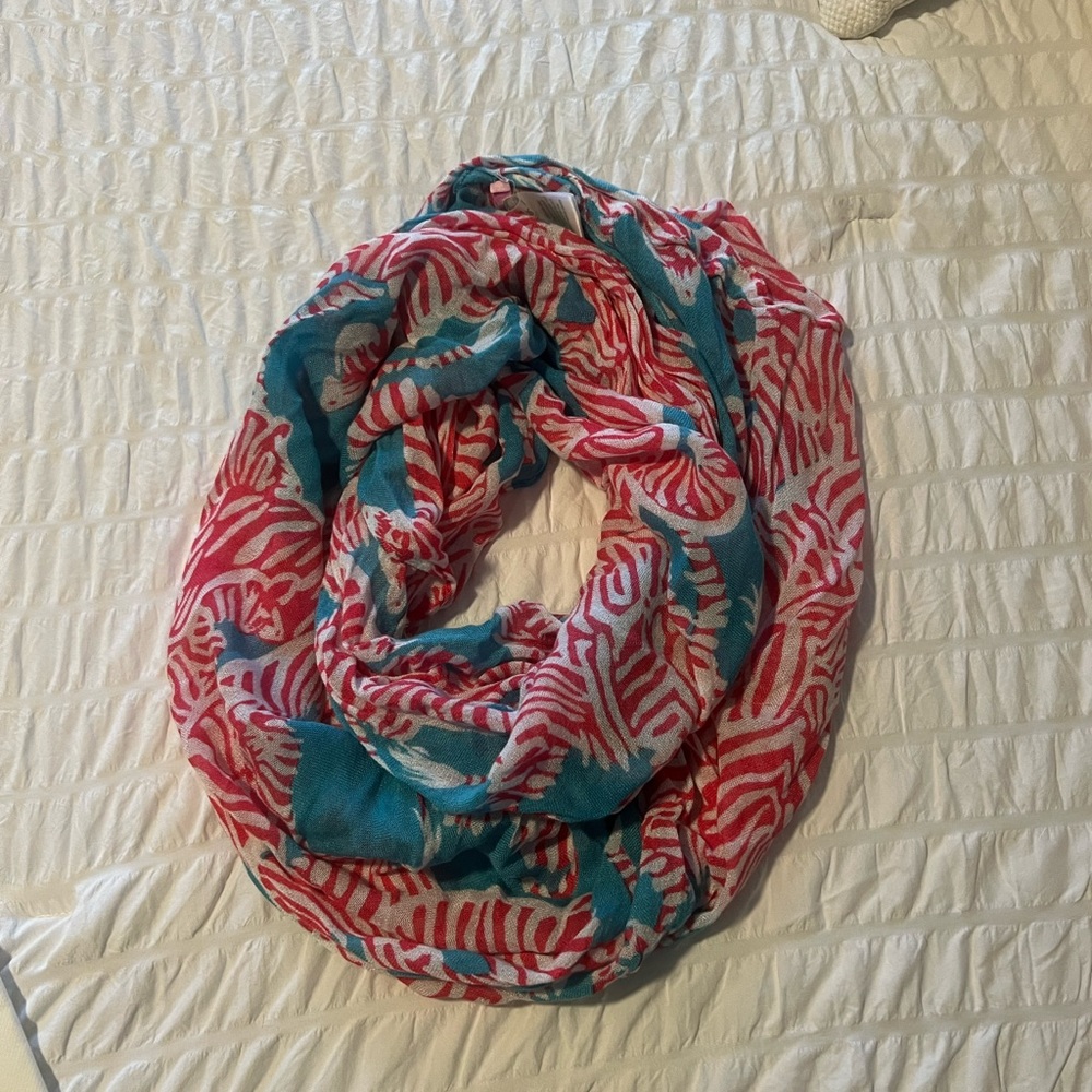 Lilly Pulitzer circle scarf